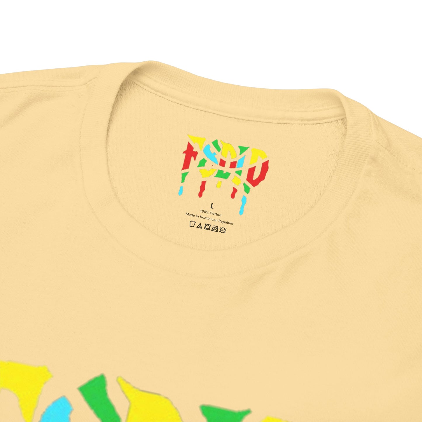 Curves of Confidence Tee