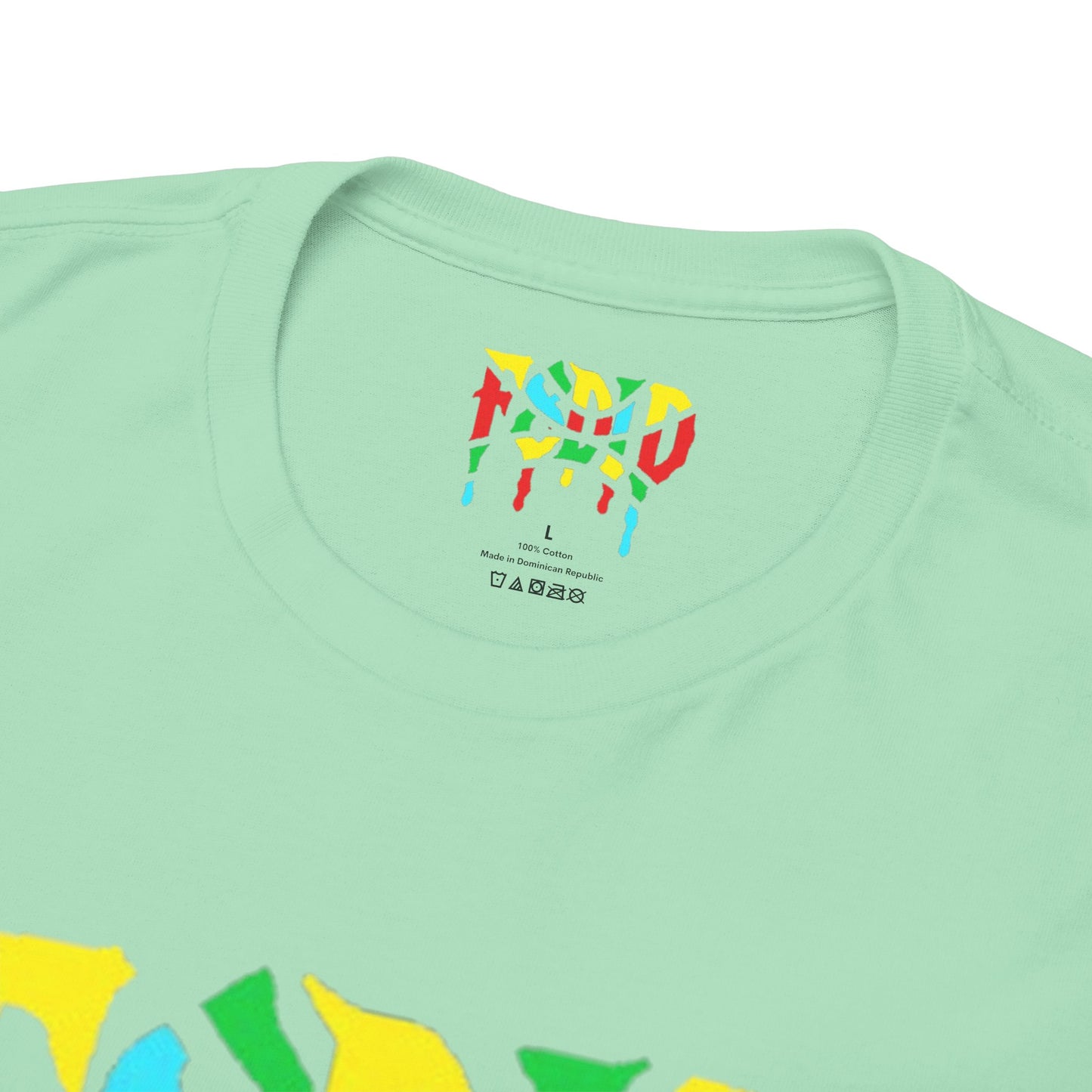 Curves of Confidence Tee