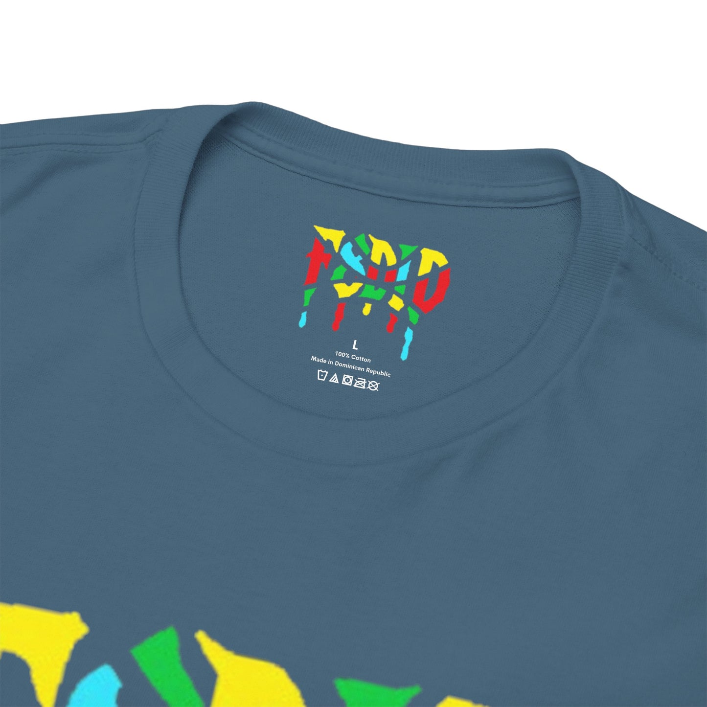 Curves of Confidence Tee