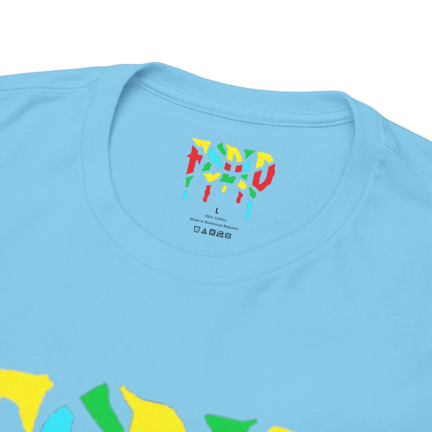 Curves of Confidence Tee